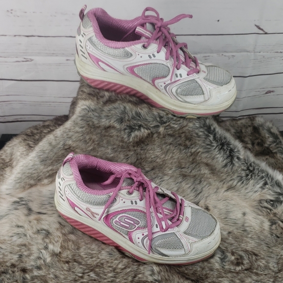 skechers breast cancer awareness shoes